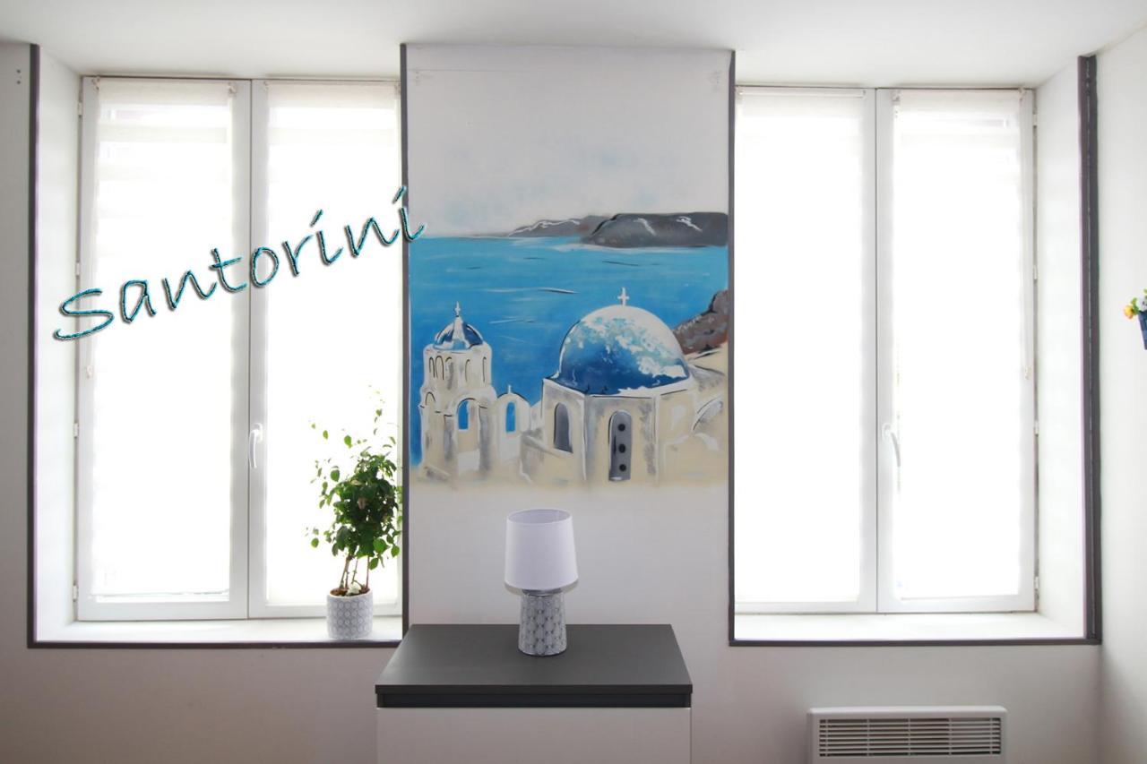 Santorini Apartment La Fere Exterior photo